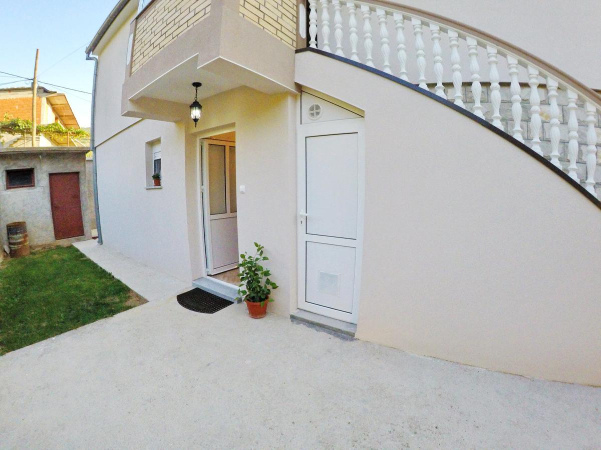 Apartman Spirto Требинье Экстерьер фото